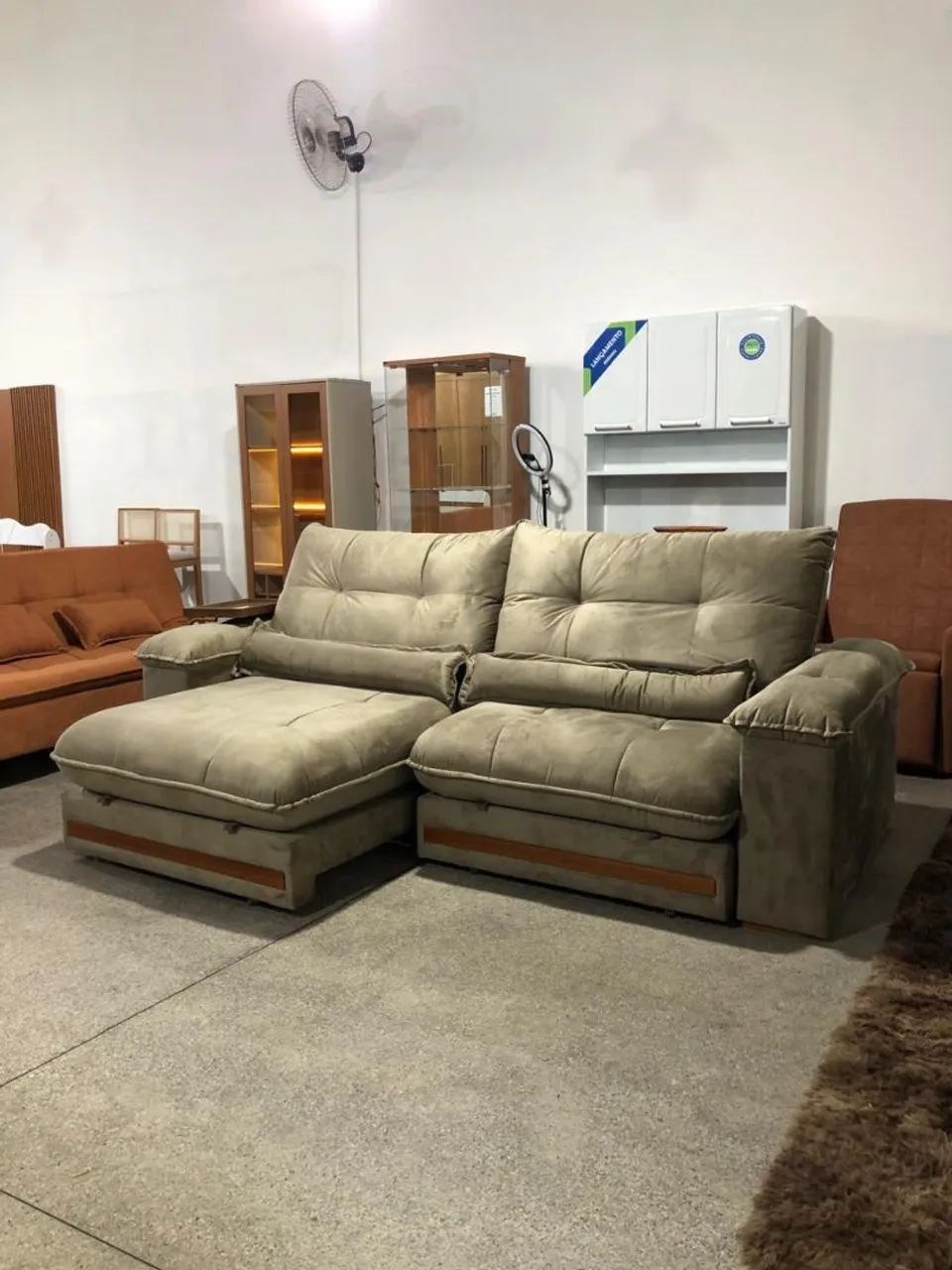 Sofá Retrátil/Diversos Tons e Tamanhos/FRETE GRÁTIS BH/NOVO  - Foto 5