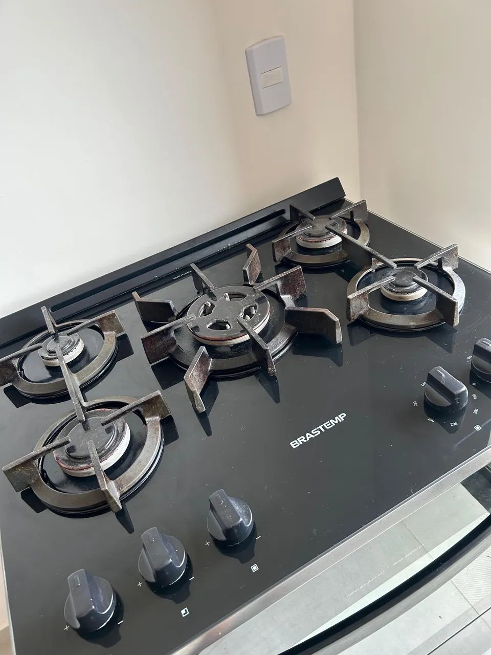 PRA VENDER  LOGO Vendo Fogão Brastemp 5 bocas tampo em Vidro  - Foto 2