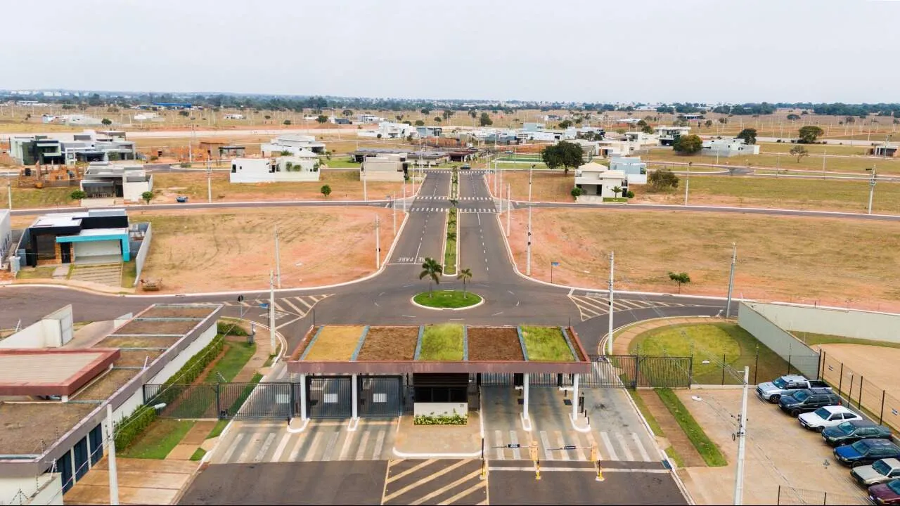 Terreno no Condomínio Villa de Léon 390 M² Três Lagoas / MS