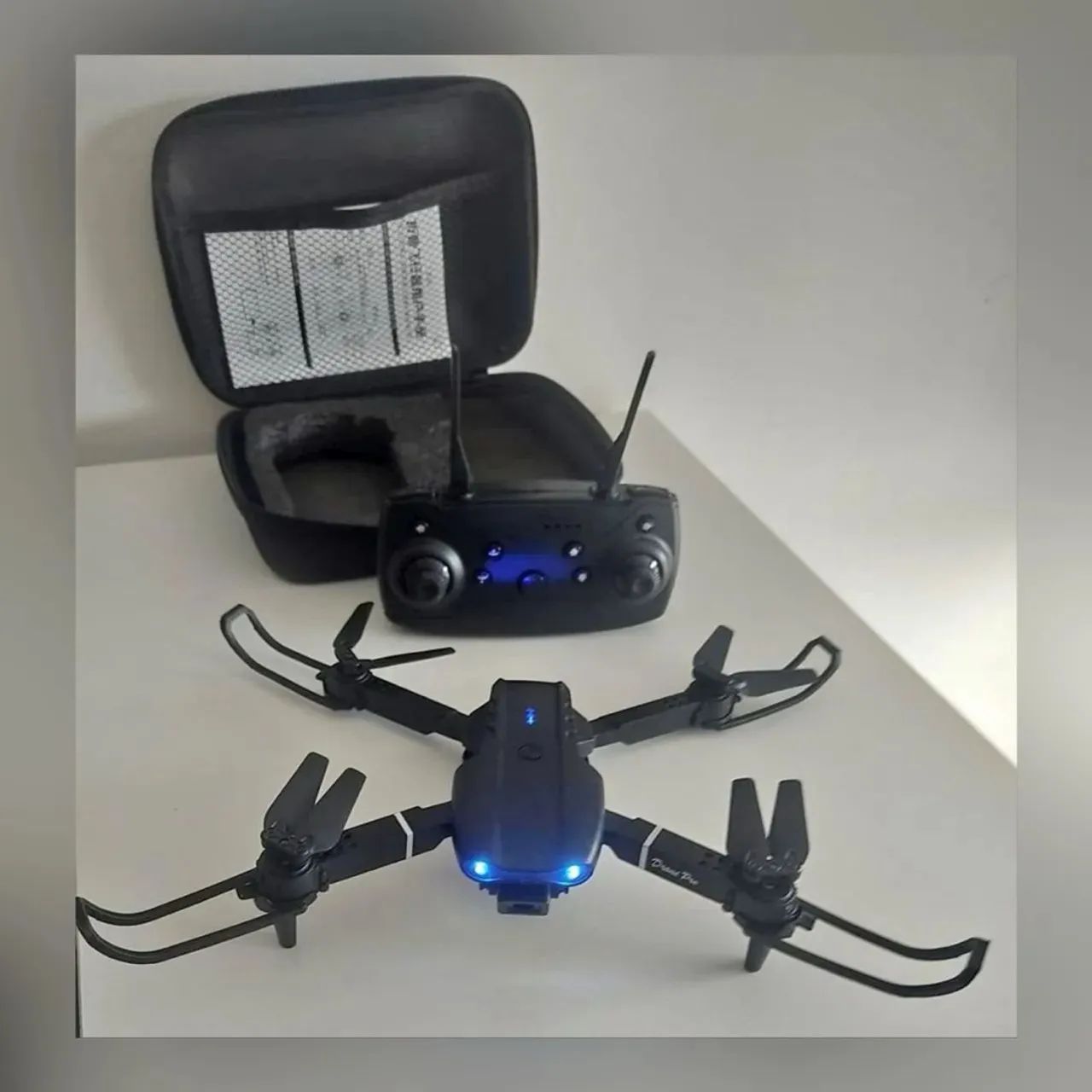 Drone e88 na caixa R$110 pra sair logo (aceito trocas)
