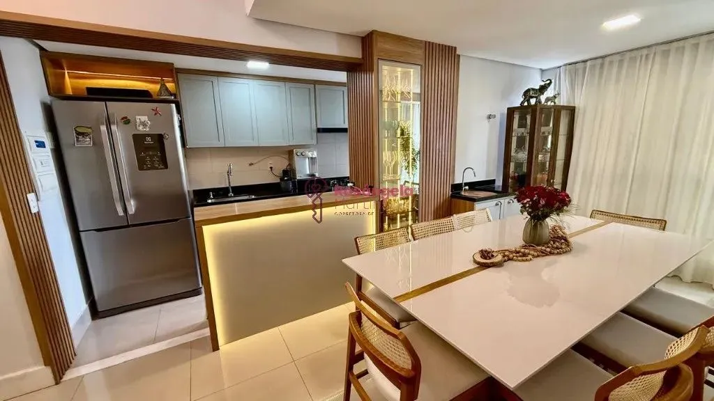 Cobertura de Luxo à Venda em Vila Velha-ES, 4 Quartos, 2 Suítes, 2 Salas, 3 Banheiros, 1 V