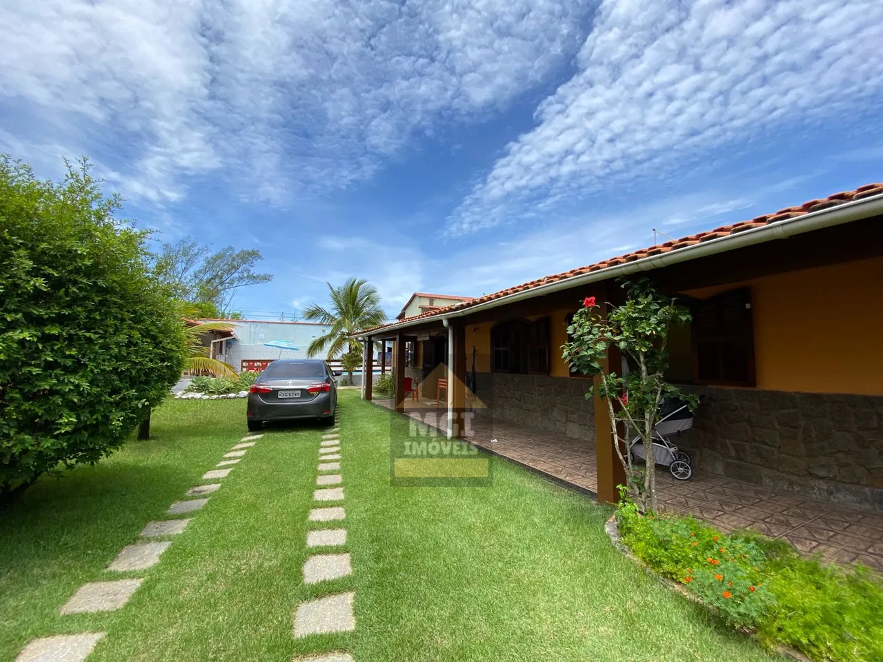Casa confortável com piscina uma oportunidade com 2 quartos - Saquarema - RJ