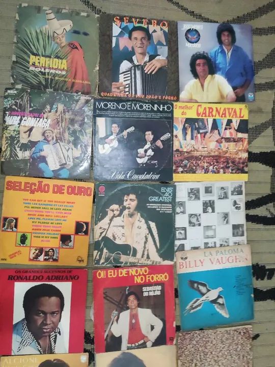 Lote Coleção de Vinis Antigos - Foto 2