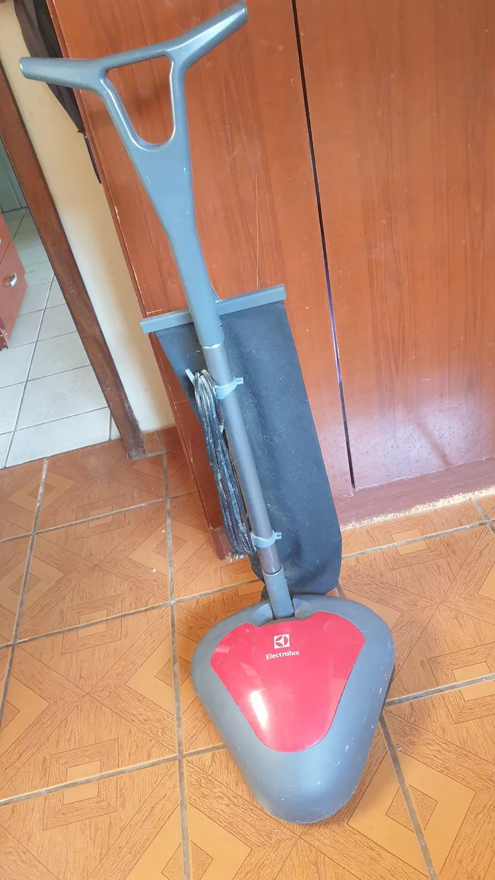 Aspirador de Pó, enceradeira Electrolux