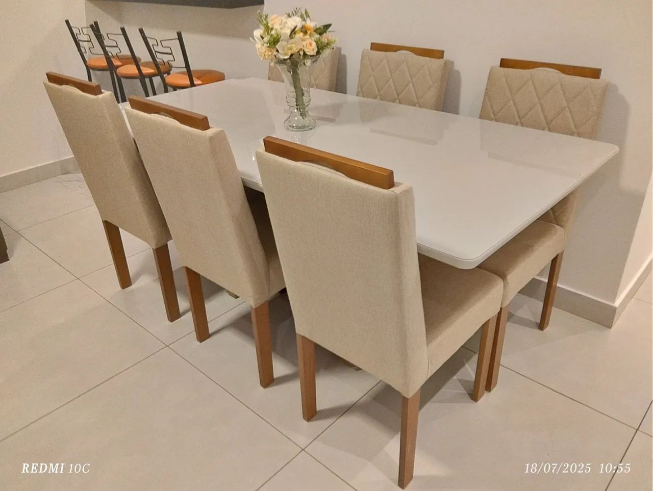 Mesa de Jantar Elegante com 6 Lugares madeira  - Foto 4