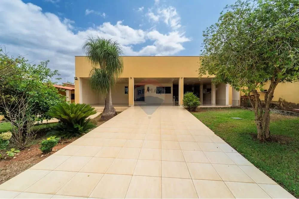 Vendo Casa com piscina Condomínio Quintas Itaipu Jardim Botânico