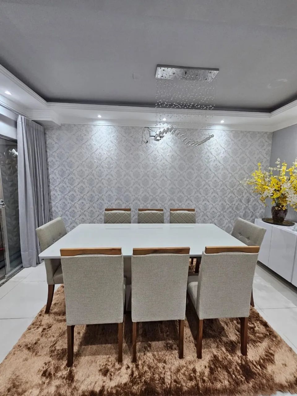 Mesa de Jantar Elegante com 8 Lugares de madeira  - Foto 3