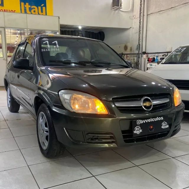 Chevrolet Prisma Joy 2011 1.0 8V Ar+Direção H. Flex em São Gonçalo