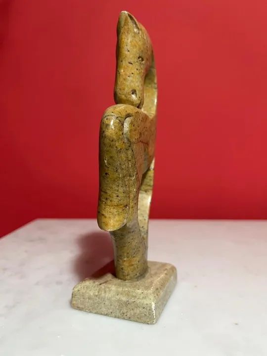 estátua de silhueta de cavalo - Foto 3
