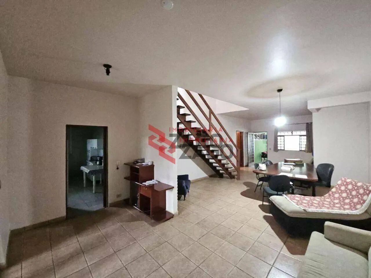 Casa com 4 dormitórios para alugar, 189 m² por R$ 3.000,00/mês - Vila Olímpica - Uberaba/M - Foto 2