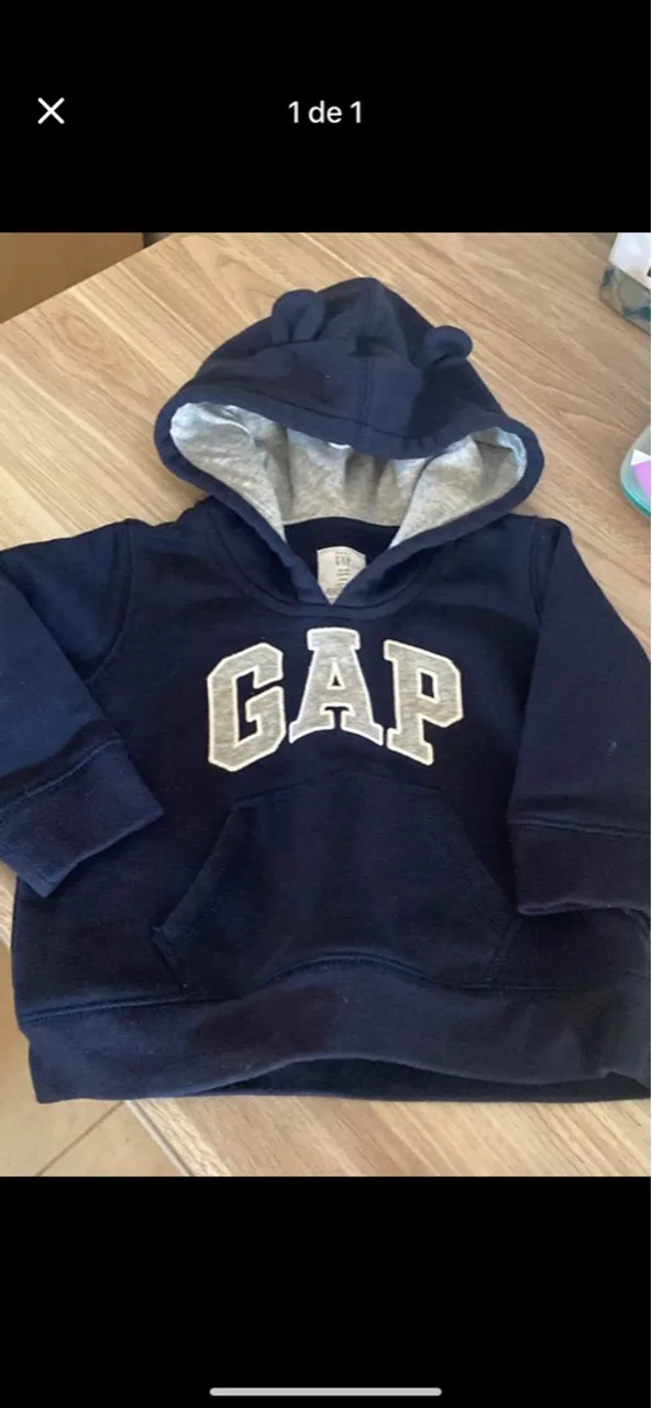 Moletom GAP com capuz para bebê