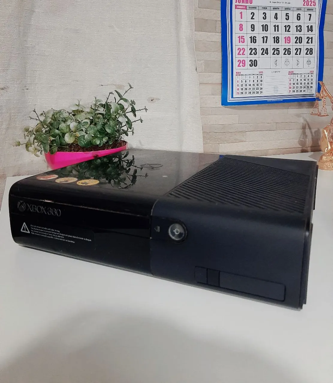 Xbox 360 - Console Clássico em Ótimo Estado.