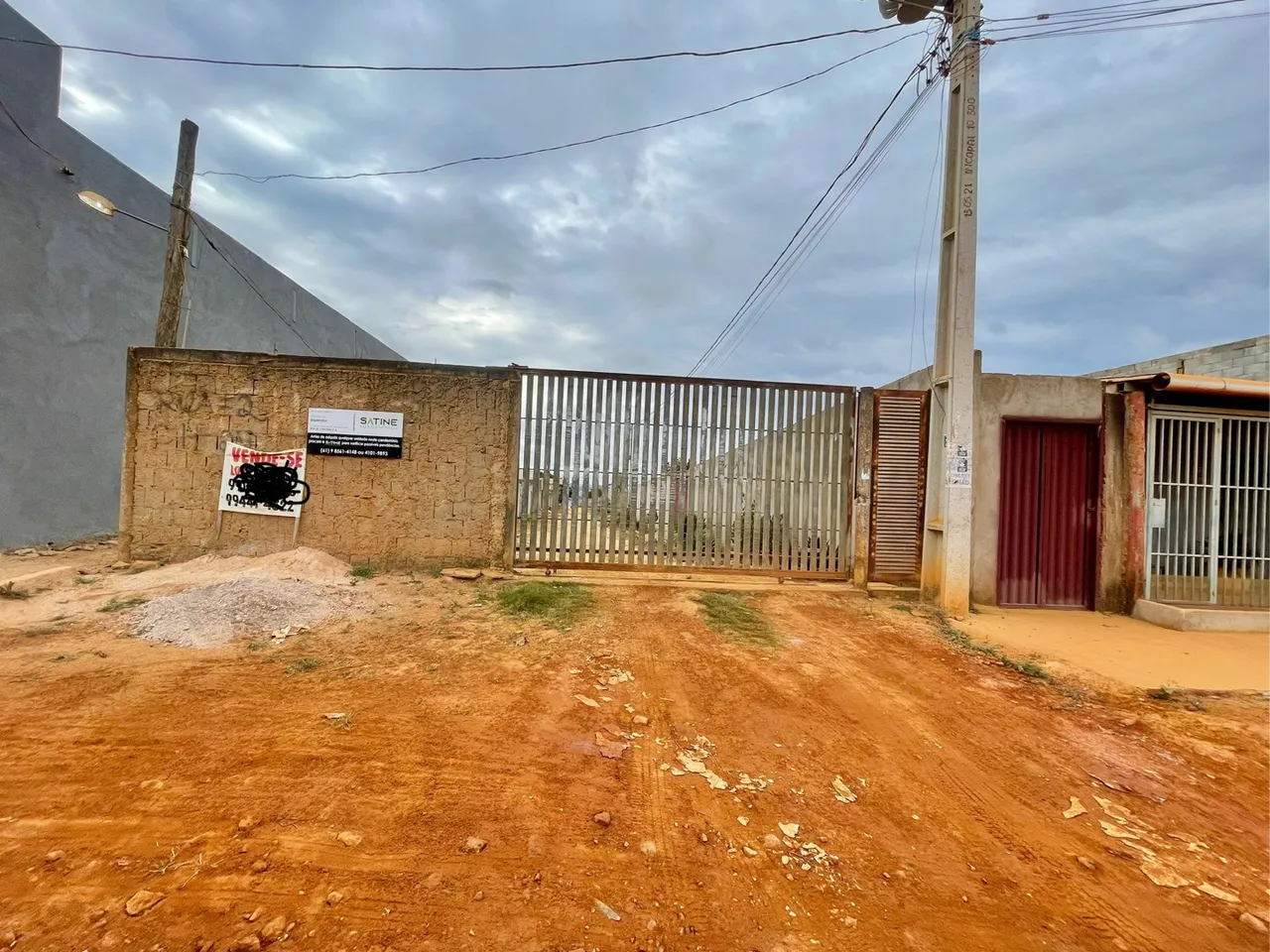 Lote 400 m2 murado 