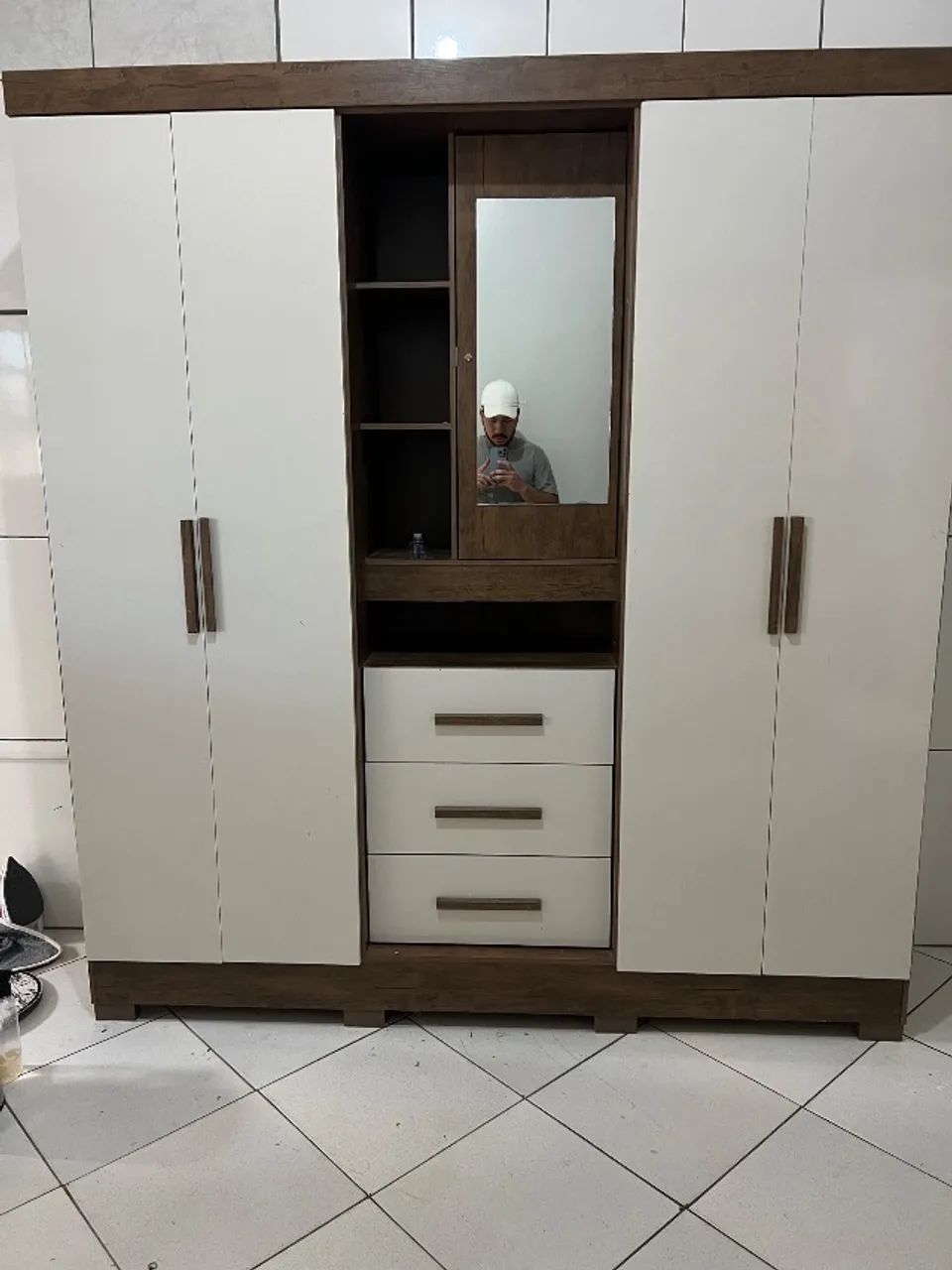 Guarda Roupa Casal 4 portas com espelho e 3 gavetas Eldorado Castanho Wood