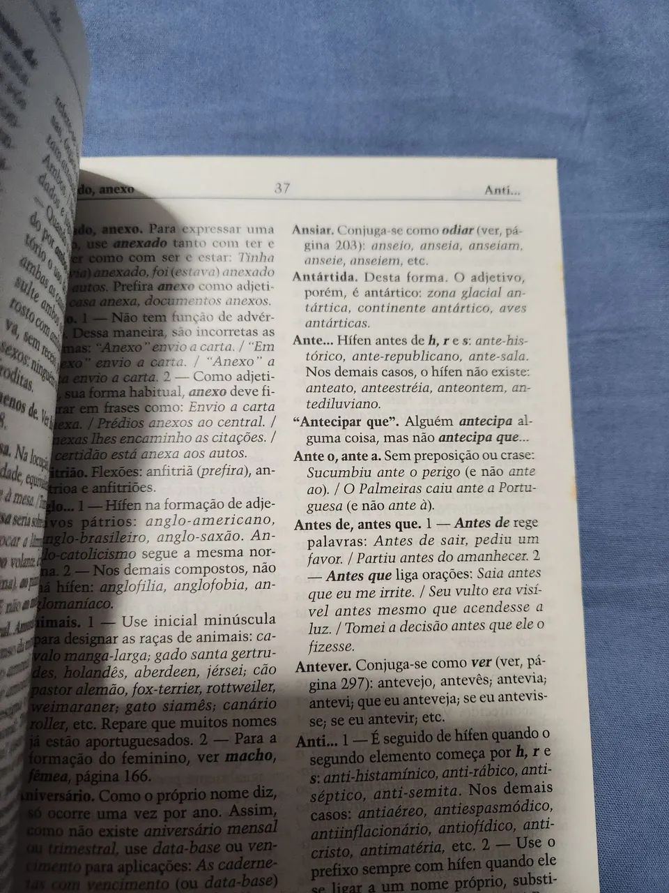 Manual de Redação e Estilo -  Eduardo Martins - Edição Revisada - Foto 2