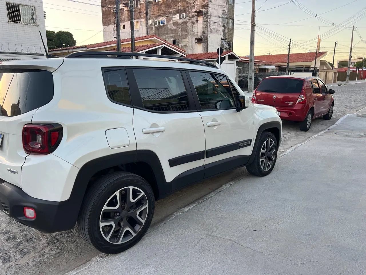 VENDO JEEP RENEGADE 4x4 DIESEL 2021 - Foto 3