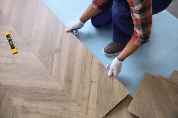 revestimento em piso laminado e vinílico  - Foto 3