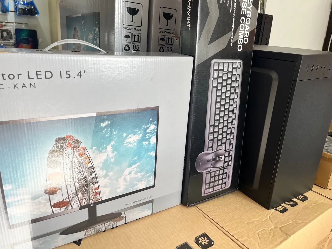 Computador Completo - Monitor LED 15.4''