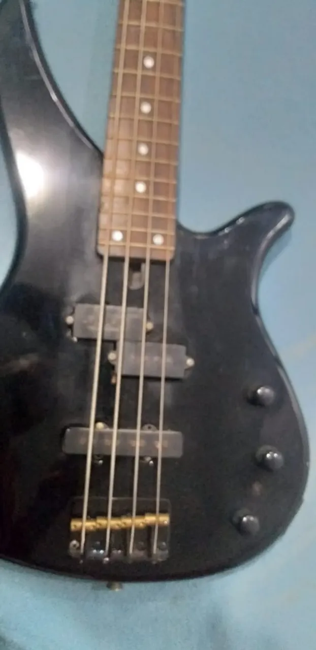 Contra Baixo 4 Cordas Yamaha