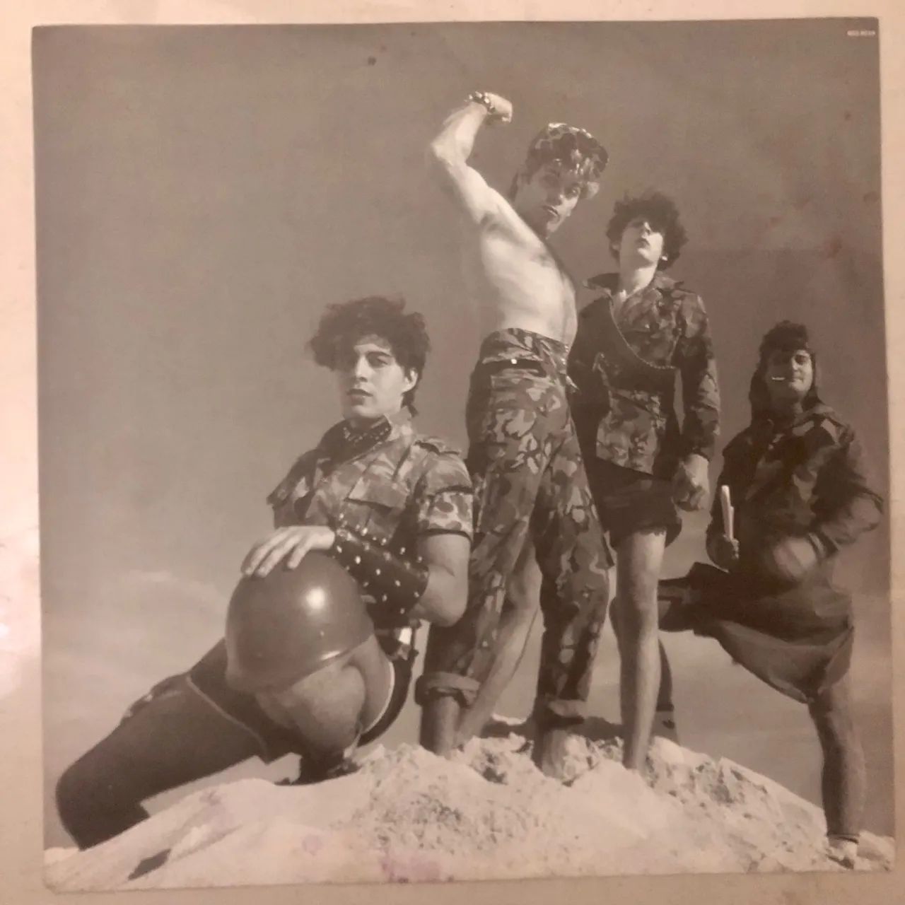 Ultraje a Rigor - Nós Vamos Invadir Sua Praia - Foto 5