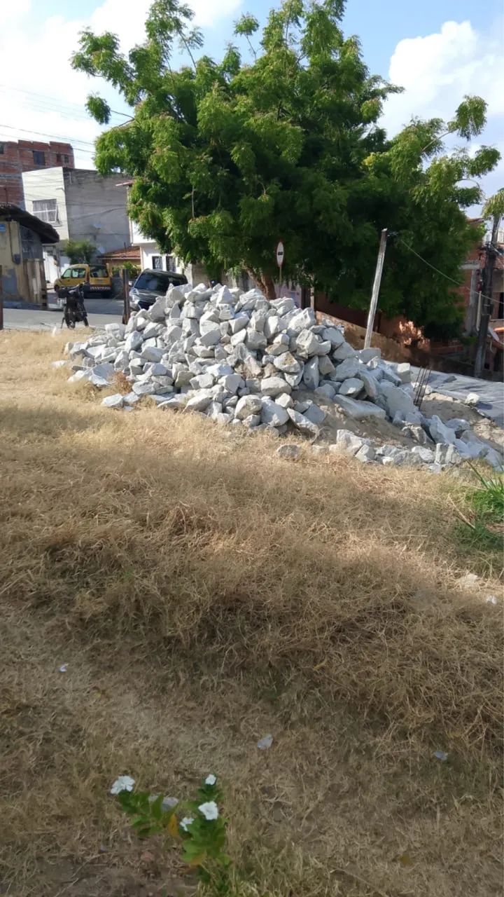 Pedra de alicerce  - Foto 3