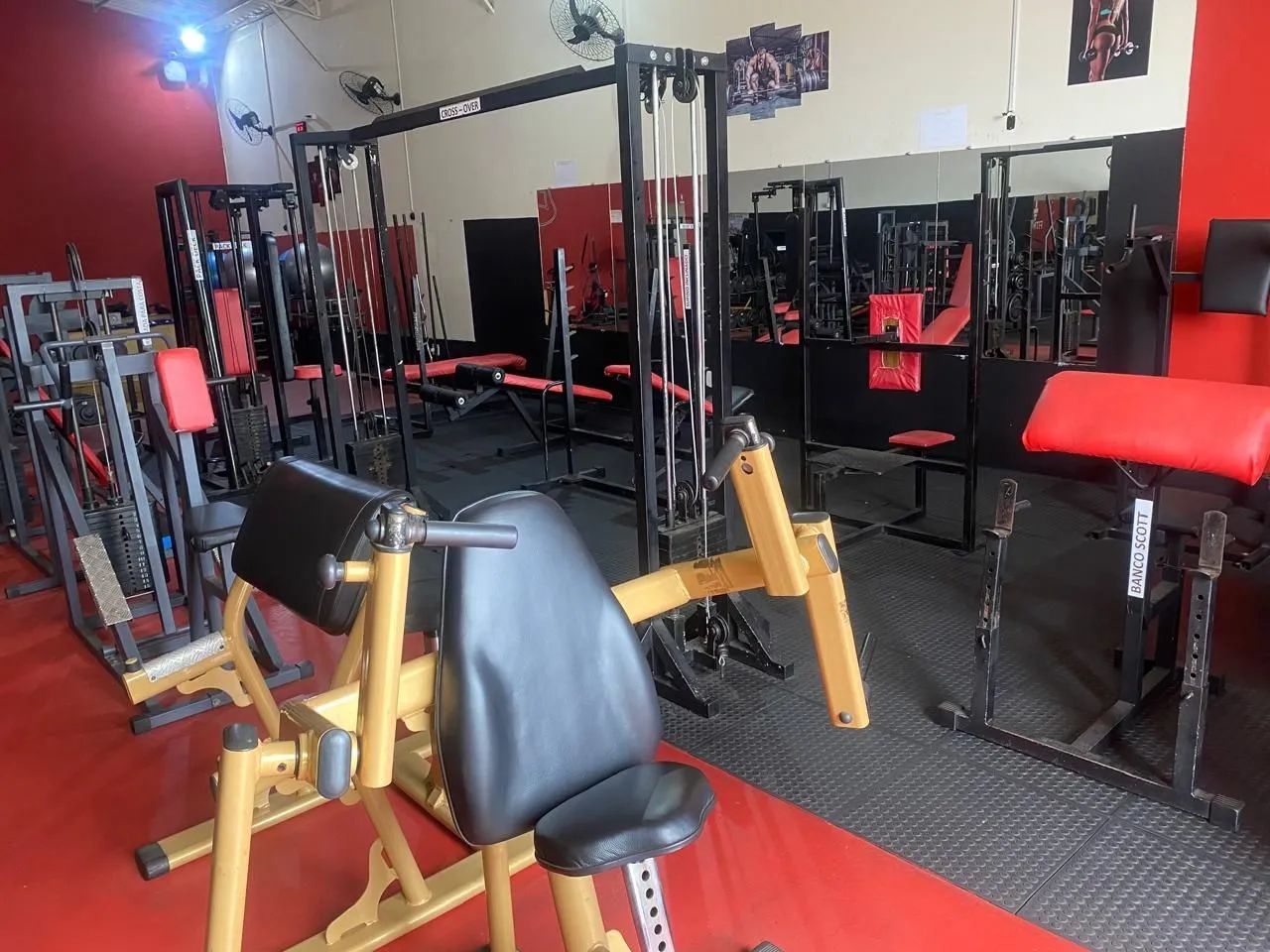 Aparelhos de musculação para academia - Foto 3