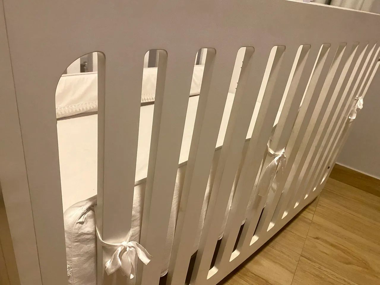 Berço branco moderno com níveis de altura - Foto 6