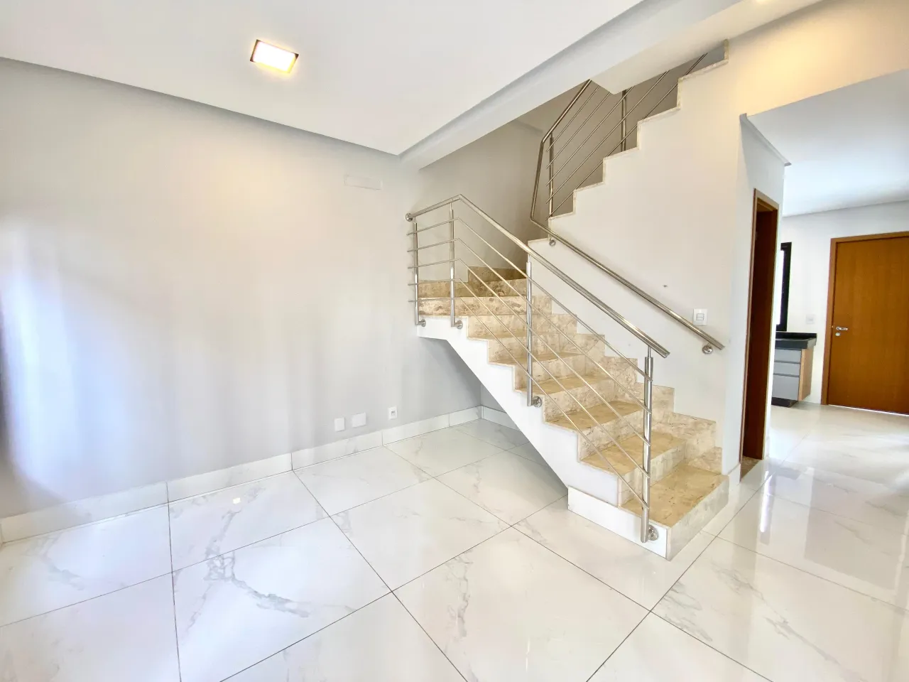 SOBRADO CONDOMINIO FECHADO JARDIM ATLANTICO