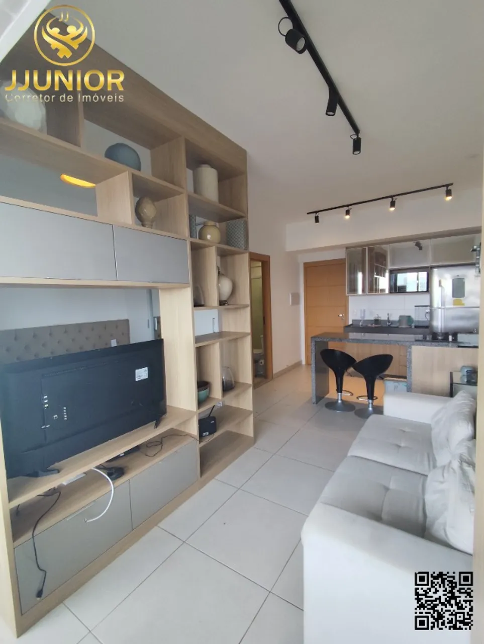 Oportunidade Única no Unique Studio - Venda com Renda Imediata!