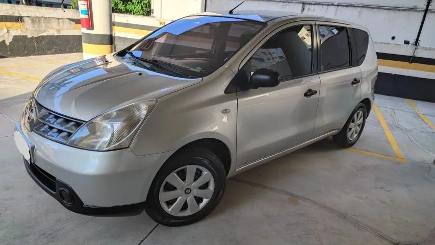 Nissan Livina 1.8 16V Flex Fuel Aut. 2010 - Foto 3
