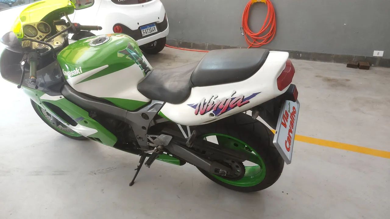 Kawasaki Zx-9r 900cc 1996 - 1391142710 | OLX