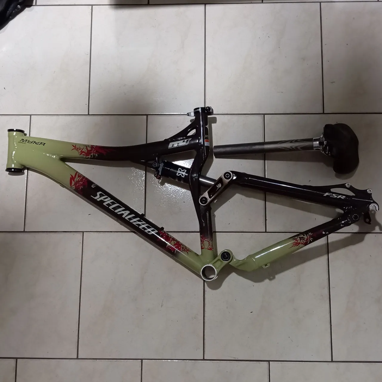 Quadro Specialized Myka FSR 2008