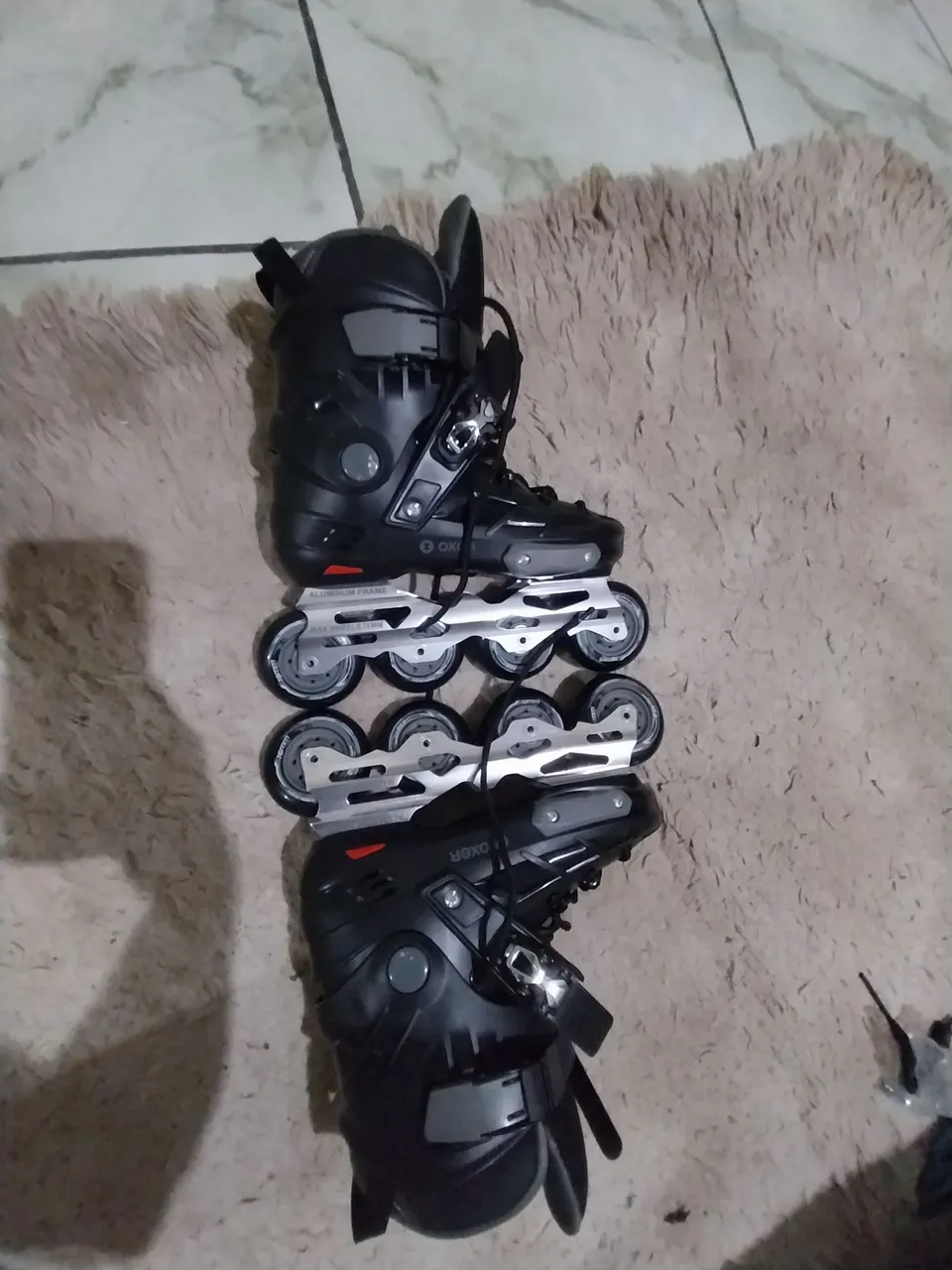 Vende-se patins semi novo
