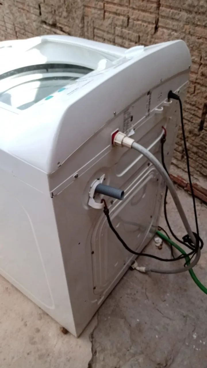 Máquina de lavar Electrolux 12kg Semi nova - Foto 3