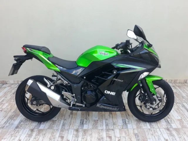 KAWAZAKI/ NINJA 300 -2023 - Foto 4