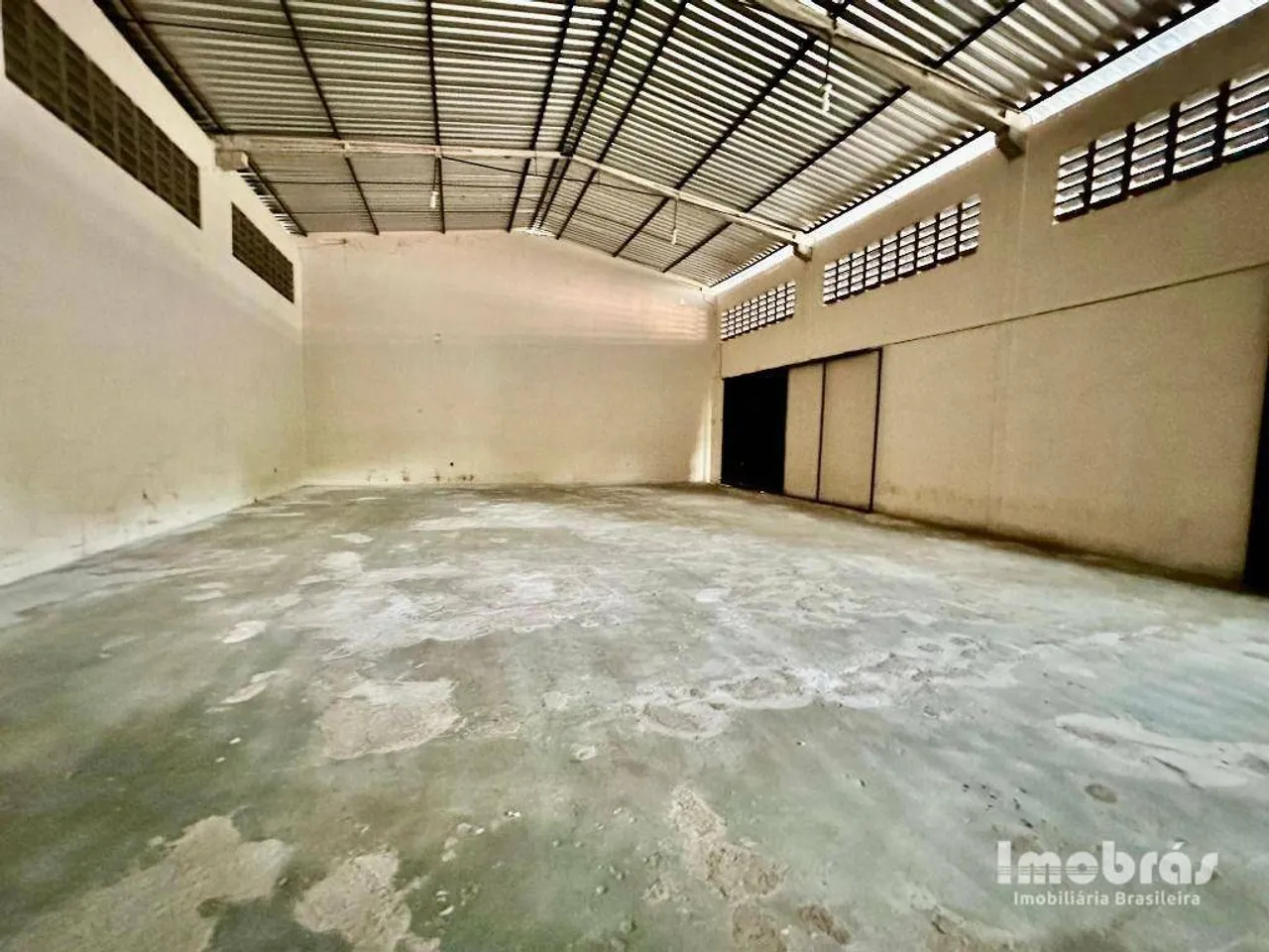 Galpão para alugar, 376 m² por R$ 6.500,00/mês - Santa Clara - Eusébio/CE