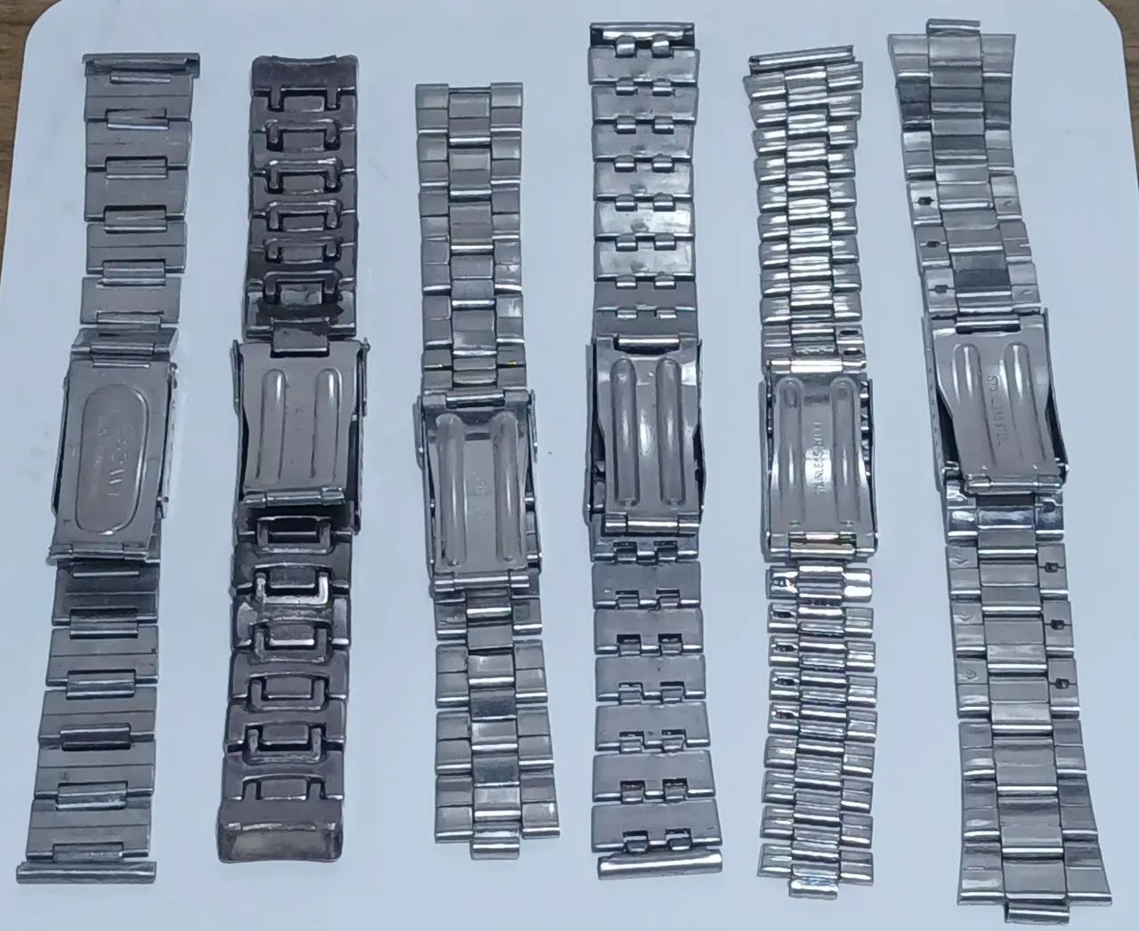 Lote com 6 pulseiras de relógio originais  - Foto 4