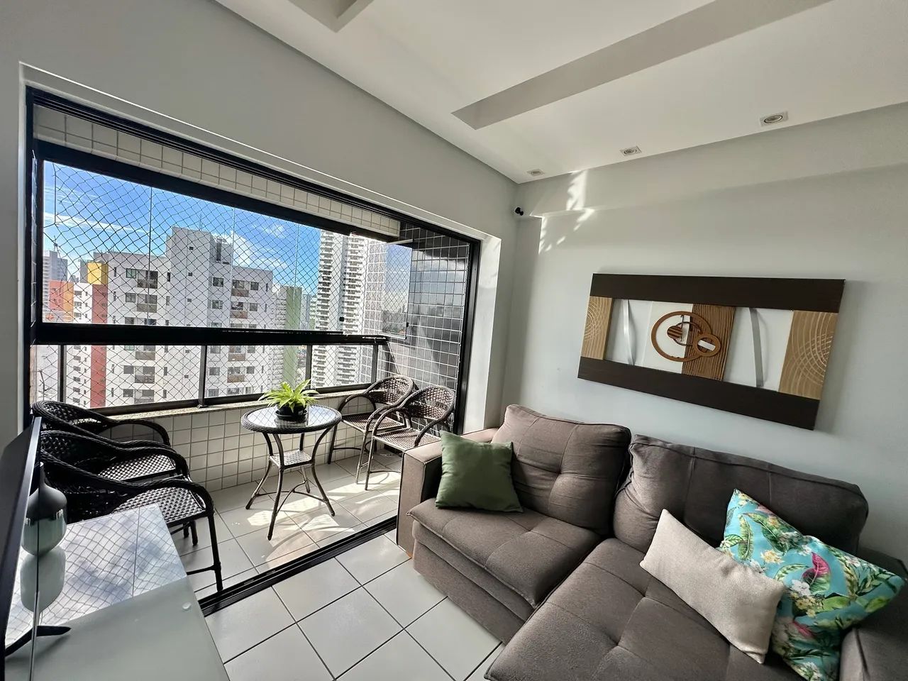 Apartamento 86m2, 3 qts, 1 suítes 2 vagas - à Venda no Edf. Carolans  Torre, Recife/PE