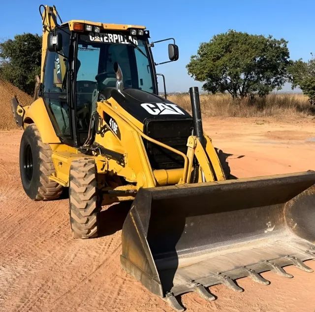 Retroescavadeira 416 4x4 ano 2013 - Foto 3