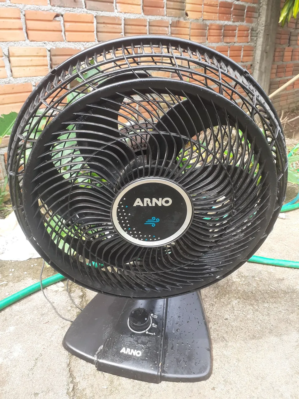Ventilador de mesa Arno