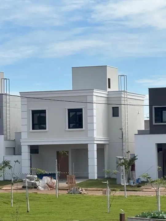Aceito 90% permuta. Agio 346 mil. Sobrado 166m2 03 Suítes, Jardins Lyon.