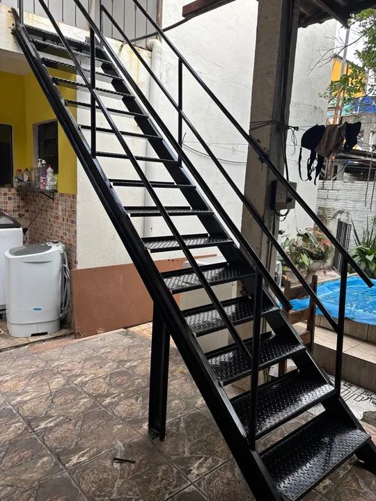 Escada reta 457516900879575042
