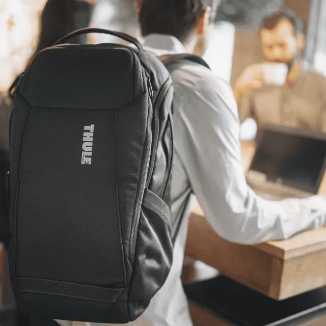 Mochila thule Accent 28 Litros preta - Foto 4