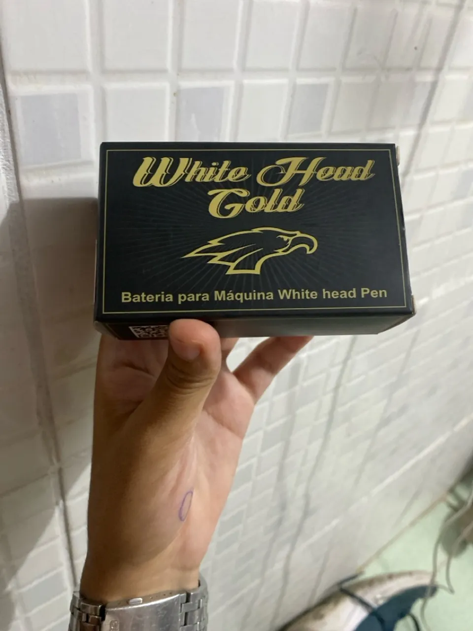 Fonte portátil para máquina de tatuar
