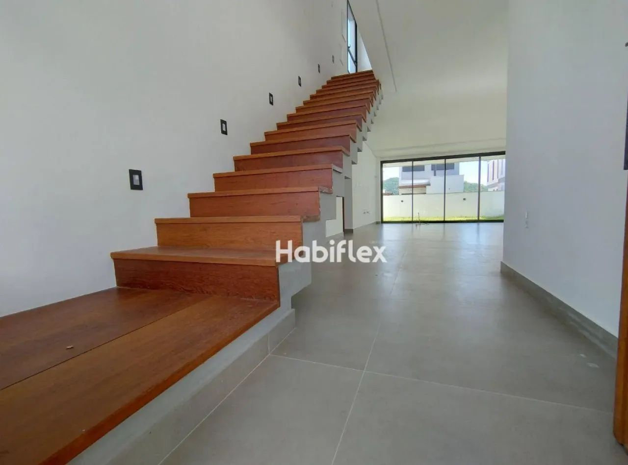 Casa com 3 suítes à venda, a 5 minutos da Praia do Novo Campeche - Rio Tavares - Florianóp - Foto 2