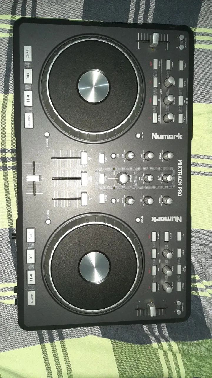 numark mixtrack pro