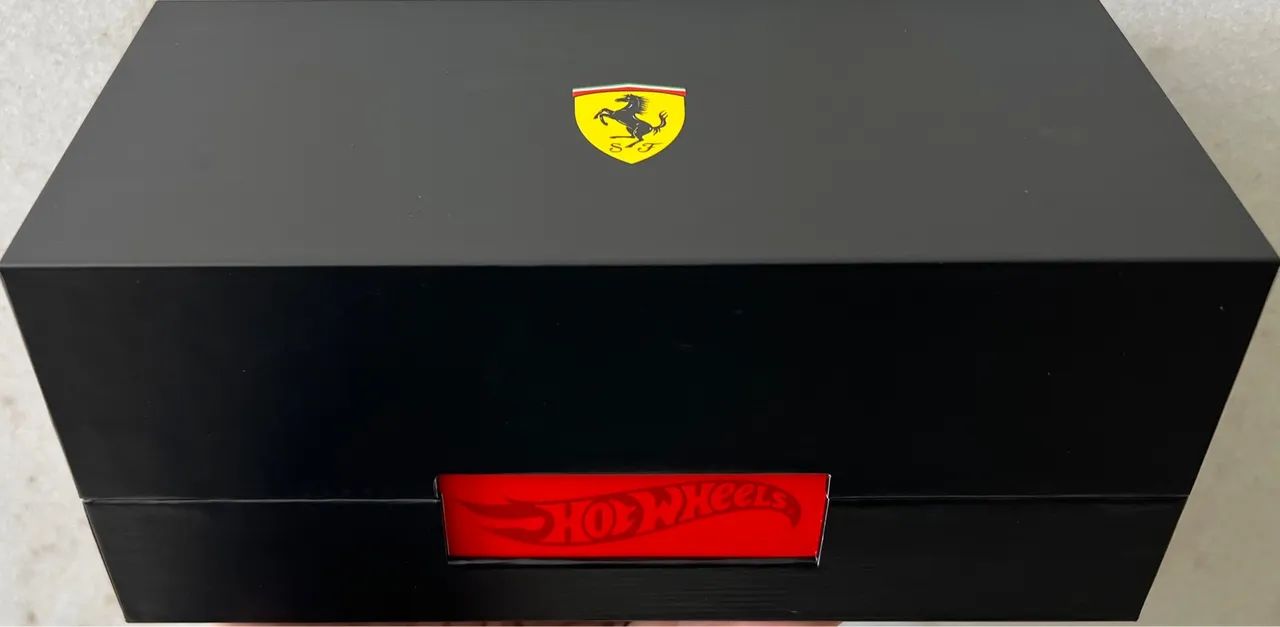 HOT WHEELS FERRARI HERITAGE SET - Hobbies e coleções - Sion