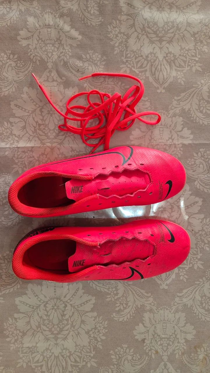 Chuteira Nike original 35