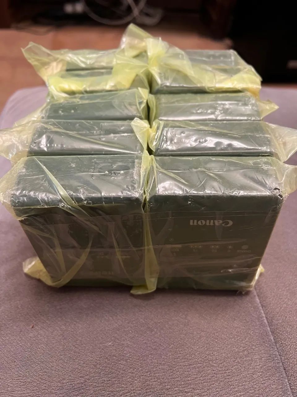 Carregador CANON novo e original LC-E6E  - Foto 3