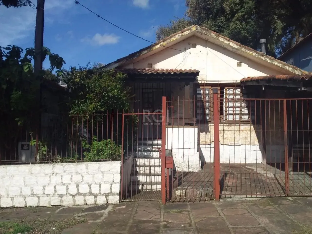 Casa para Venda - 176m², 4 dormitórios, sendo 1 suites, 2 vagas - Medianeira